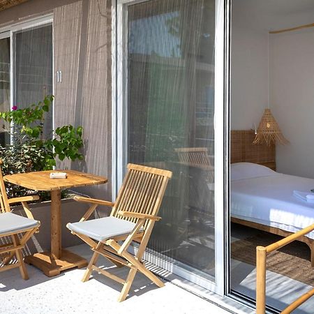 Arion Seaside Suites Paleros Extérieur photo