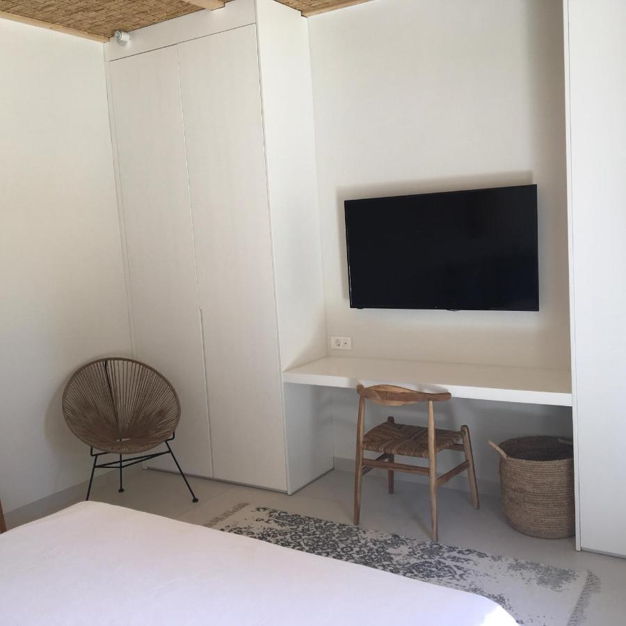 Arion Seaside Suites Paleros Extérieur photo
