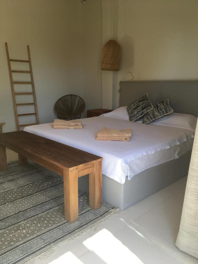 Arion Seaside Suites Paleros Extérieur photo