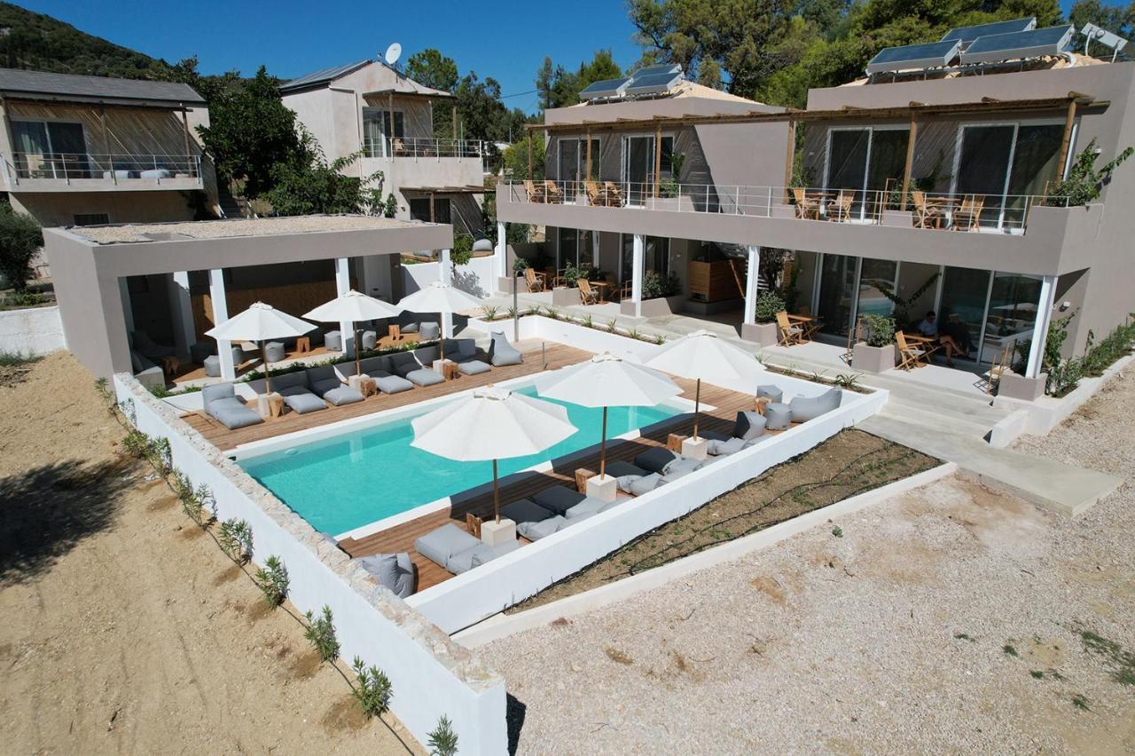Arion Seaside Suites Paleros Extérieur photo