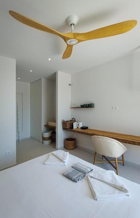 Arion Seaside Suites Paleros Extérieur photo